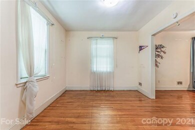 1416 Dallas Cherryville Hwy, Dallas, NC 28034 - photo 6