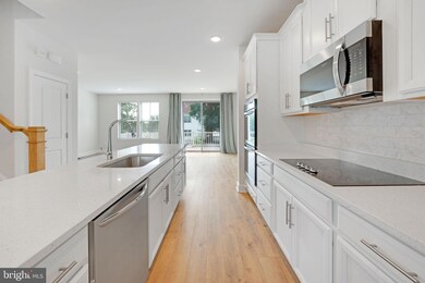 45399 Daveno Square, Sterling, VA 20164 - photo 4