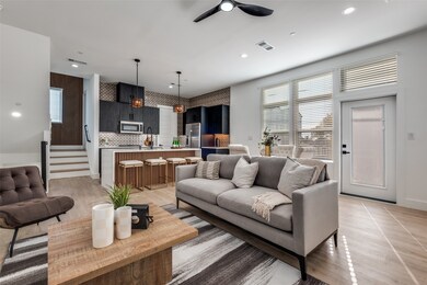 723 W 10th St unit 109, Dallas, TX 75208 - photo 4