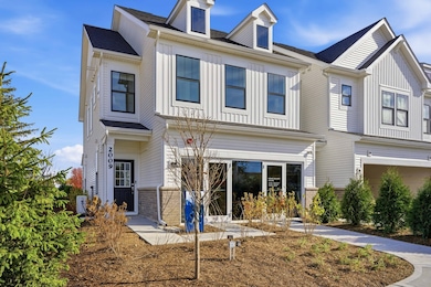 2007 Kensington Ln unit 1002, Hoffman Estates, IL 60169 - photo 2