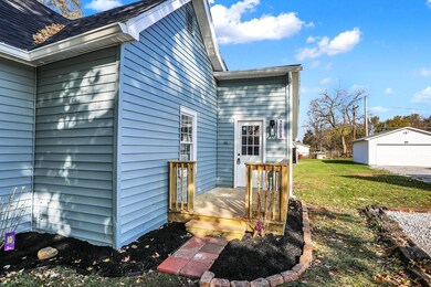 2008 N D St, Elwood, IN 46036 - photo 2