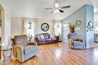 05-10524 West Runion Drive-5