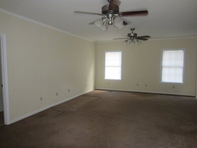 705 W Barbour St, Eufaula, AL 36027 - photo 7