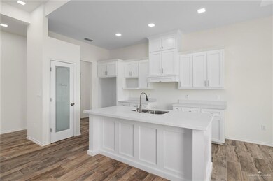 812 Fannin St, Weslaco, TX 78599 - photo 3