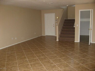 Livin Rm  Looking to Front Door & Lrg Cl