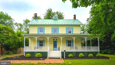 6727 Haycock Rd, Falls Church, VA 22043 - photo 2