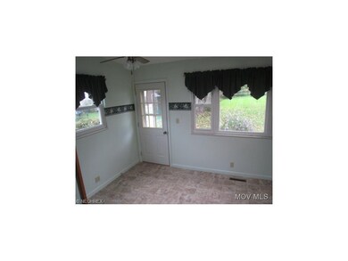 Sun Room/Laundry Room