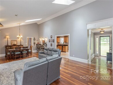 1 Park Ridge Ct, Asheville, NC 28803 - photo 3