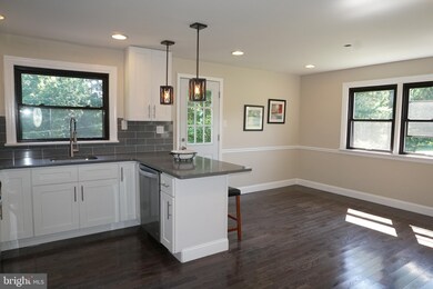 215 Canterbury Dr, Wallingford, PA 19086 - photo 7