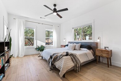 585 S Loop Rd, Jacksonville, OR 97530 - photo 7