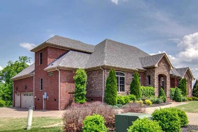 Roomy Three Car Garage