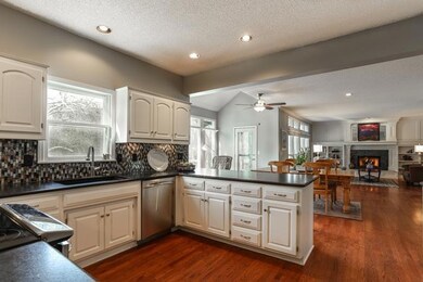 14033 W 53rd Terrace, Shawnee, KS 66216 - photo 7