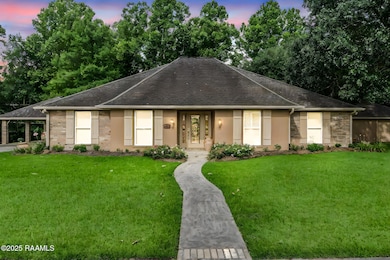 2-web-or-mls-2424 Vista Dr-1 day to dusk