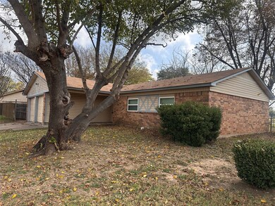 2812 Eddie Place, Fort Worth, TX 76140 - photo 3