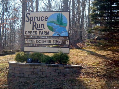 152 Spruce Run Dr, Dingmans Ferry, PA 18328 - photo 2