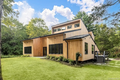 93 Clinton Corners Rd, Salt Point, NY 12578 - photo 6