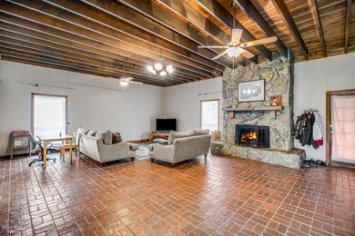 6849 Clyve Rd-1