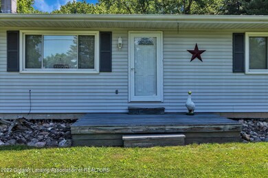 05-2107-S-Waverly-Rd-WindowStill-Real-Es