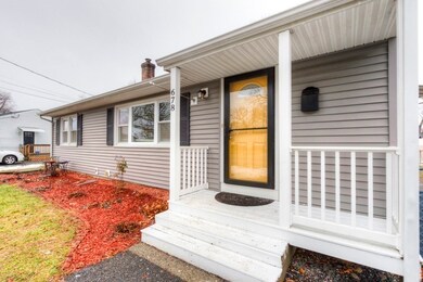 678 Pendleton Ave, Chicopee, MA 01020 - photo 2