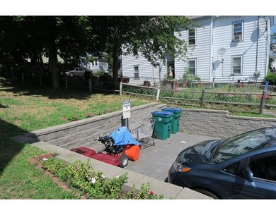 425 Chelmsford St unit 2nd Floor, Lowell, MA 01851 - photo 4