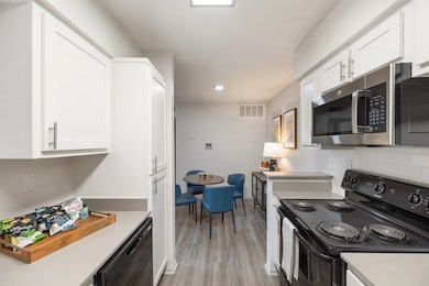 11715 S Glen Dr unit 123-2, Houston, TX 77099 - photo 5