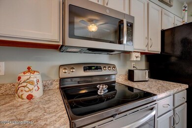 20-8004 Emerald Green Way IN-12