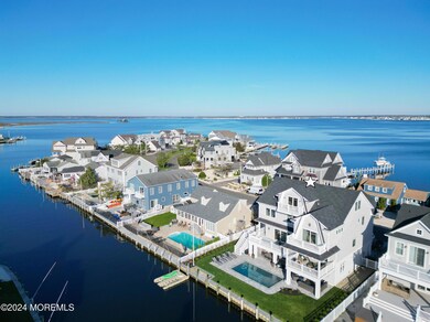 520 Normandy Dr unit WKLY SUMMER RENTAL, Mantoloking, NJ 08738 - photo 4