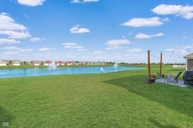 5906 Aleppo Ln, Greenwood, IN 46143 - photo 3