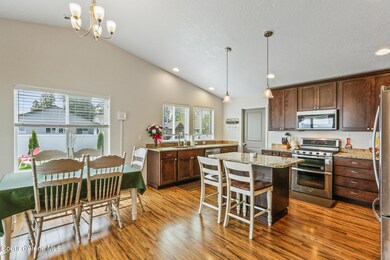 005_Dining & Kitchen