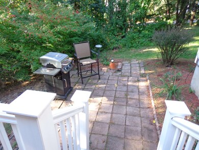 16 Twin Meadow Dr, Hudson, NH 03051 - photo 7