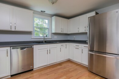 45 Rustic Lane Portland ME-large-009-42-