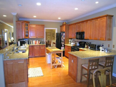 1076 Kempton Run Dr, Columbus, OH 43235 - photo 3