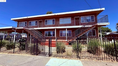 10100 Walnut St unit 3, Oakland, CA 94603 - photo 2