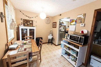 19 Meadow Pond Dr unit F, Leominster, MA 01453 - photo 2