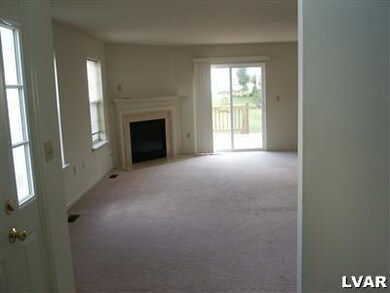 3638 Clauss Dr, Macungie, PA 18062 - photo 6