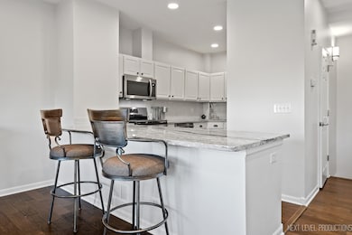 479 River Bend Rd unit 111, Naperville, IL 60540 - photo 7