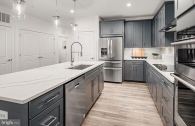 5800 Moonstone Way unit 307, Haymarket, VA 20169 - photo 2