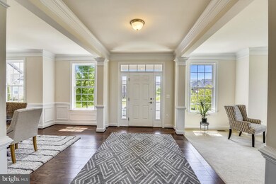 15719 Trongate Ct, Leesburg, VA 20176 - photo 2