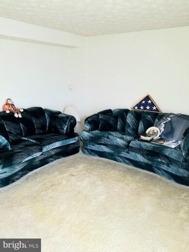 11302 Kettering Ln, Upper Marlboro, MD 20774 - photo 3