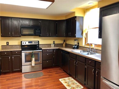 314 Oakdale Dr, North Tonawanda, NY 14120 - photo 2