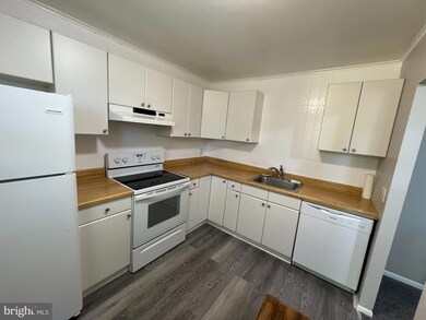 178 Elephant Rd unit B14, Dublin, PA 18917 - photo 2