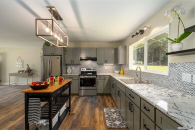 1200 Ehu Rd unit B, Makawao, HI 96768 - photo 6