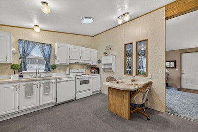 185 NW Harwood St unit SPC 21, Prineville, OR 97754 - photo 5