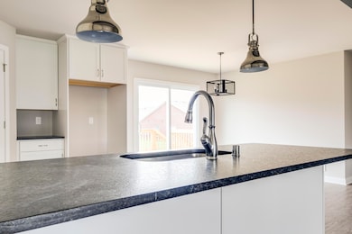 8821 Stara Way kitchen island