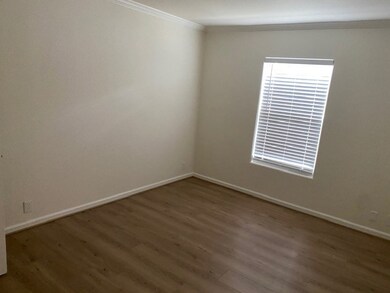 8715 Compton St unit B, Houston, TX 77016 - photo 6