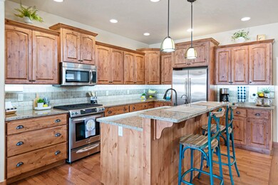 63140 Peale St, Bend, OR 97701 - photo 3