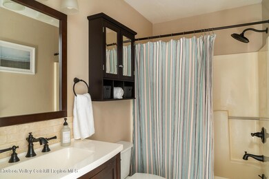 7 Marina Dr, Catskill, NY 12414 - photo 5