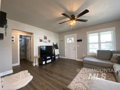 1123 9th St, Clarkston, WA 99403 - photo 5