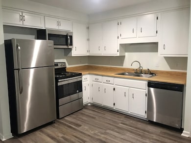 1661 Baltimore Dr unit A, Clarksville, TN 37043 - photo 3