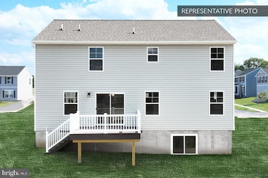 2452 Ventnor Ave, Reading, PA 19605 - photo 2